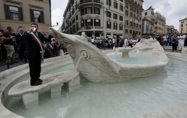 Rome unveils restored Barcaccia fountain