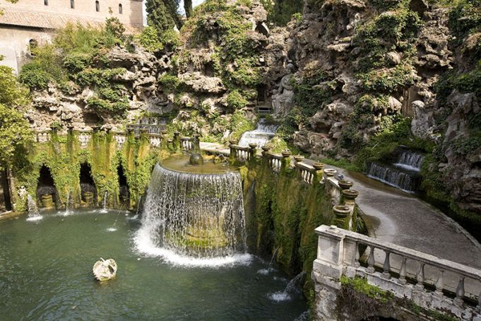 Villa d Este in Tivoli Wanted in Rome