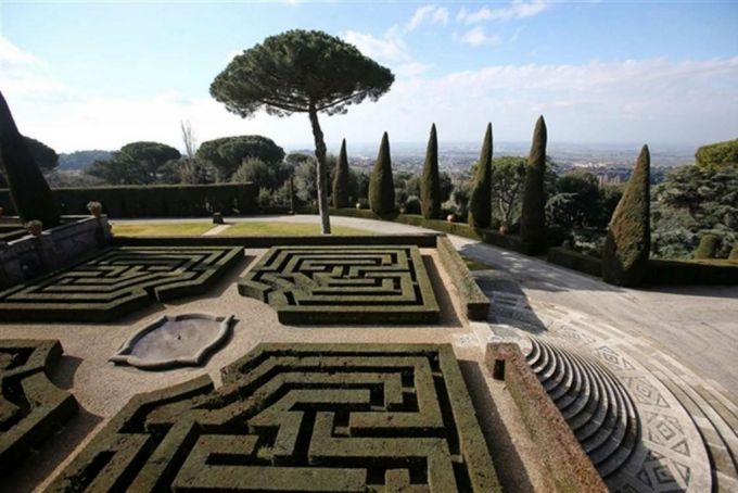 Pontifical Gardens at Castelgandolfo 