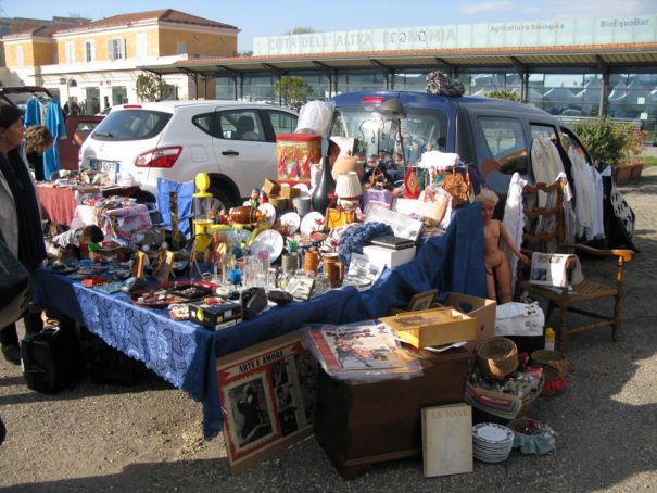 Car Boot Market in Rome