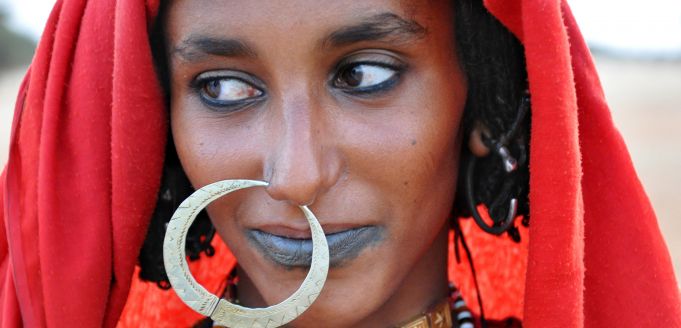 Enikö Nagy: Sand in my Eyes: Sudanese Moments