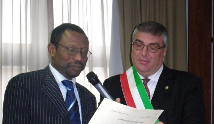 A new Italian citizen swears allegiance to ItalyÃ¢Â€Â™s laws and constitution at the town hall in Cisterna di Latina south of Rome.