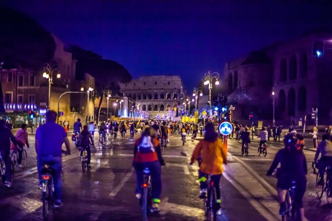 Full Moon Cycle in Rome