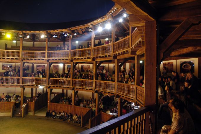 Rome's Globe Theatre. Photo Mimmo Frassineti.