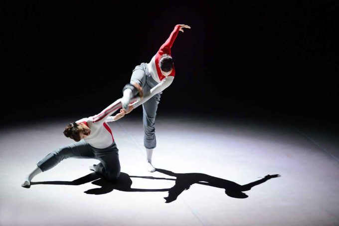 Festival Internazionale di Danza contemporanea: Fuori Programma