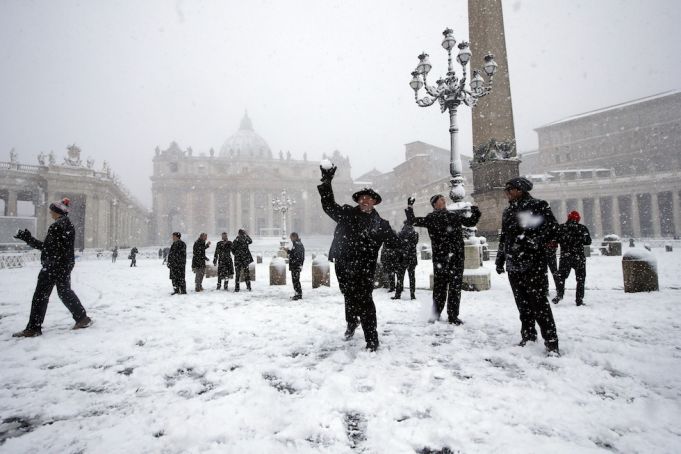 Rome schools closed for a second day over snow