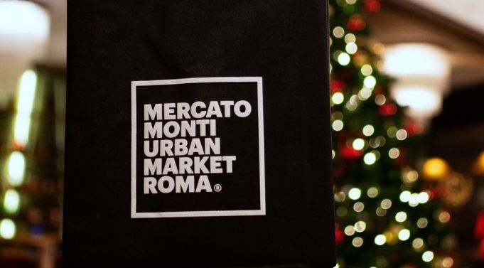 Christmas market at Mercato Monti in Rome