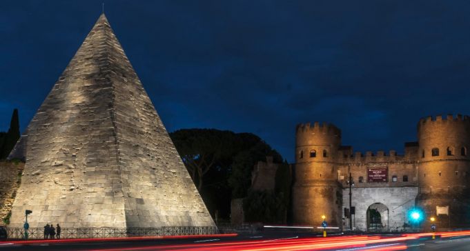 Rome's Pyramid of Cestius and how to visit