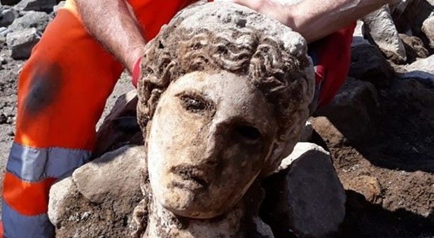 Marble head discovered in Roman Forum