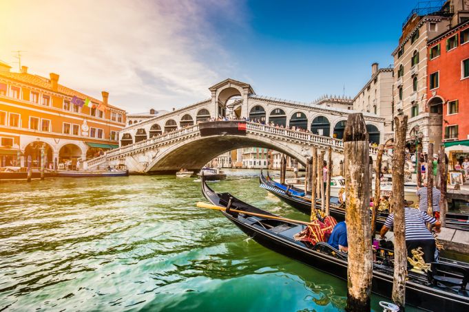 Effects of the Coronavirus pandemic on Italy's tourism industry