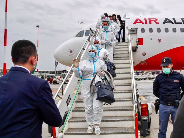Coronavirus: Albania sends 60 nurses to help Italy