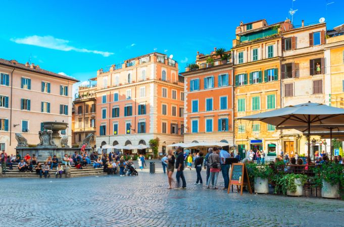 Piazza Santa Maria in Trastevere