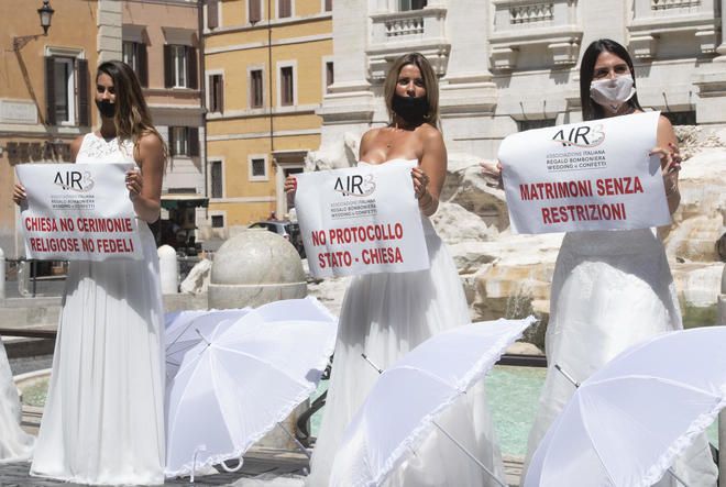 Brides protest in Rome because of covid-19 restrictions