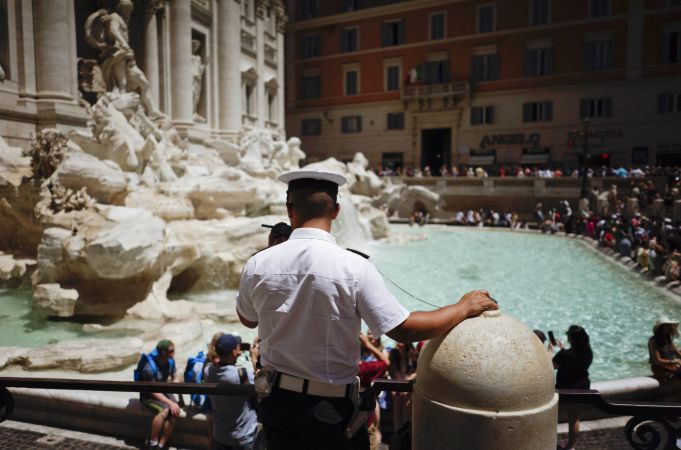 Covid-19: Rome's first fine for not wearing mask handed out at Trevi Fountain