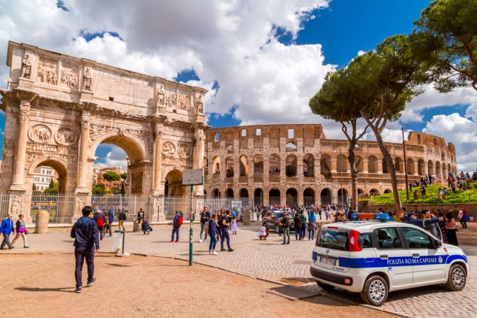 Rome: Tourist carves his initials into Colosseum