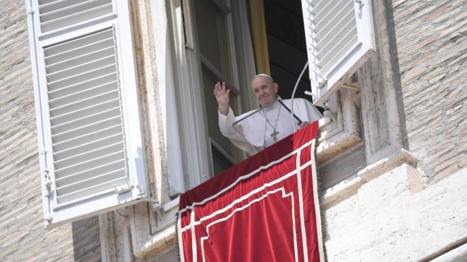 Covid-19 in Italy: Pope Francis returns to St Peter's Square for Angelus