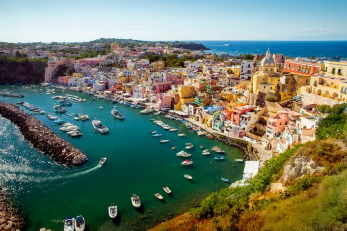 Italy's small islands to become 'covid-free' in mass vaccination plan