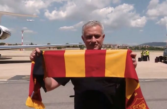 José Mourinho arrives in Rome