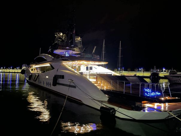 Ukraine: Italy seizes yachts owned by Russian oligarchs