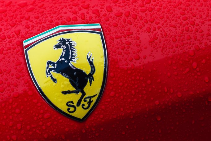 Ukraine: Italian luxury carmakers Ferrari and Lamborghini stop exports to Russia