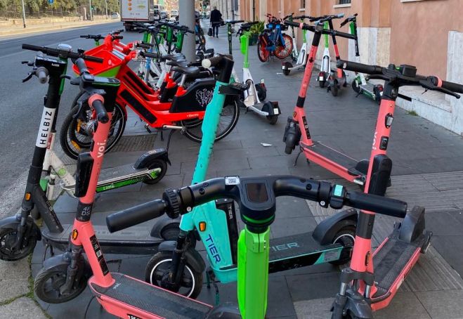 Rome to cut number of electric scooters in city