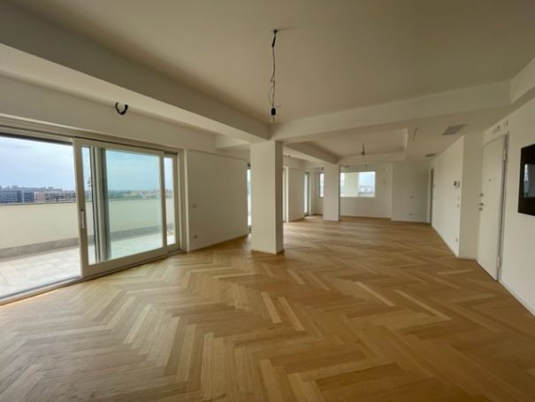 SUPER BRIGHT 8TH FLOOR APARTMENT WITH HUGE TERRACE!!!