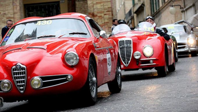 Mille Miglia vintage car rally returns to Rome