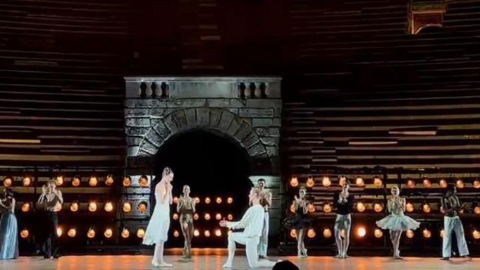In Verona, Romeo proposes to Juliet on stage in real-life romance