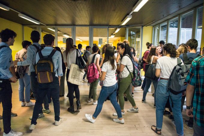 Italy's schools reopen without covid restrictions