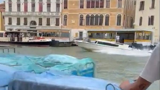 Tourist in Venice speeds down Grand Canal in stolen water taxi