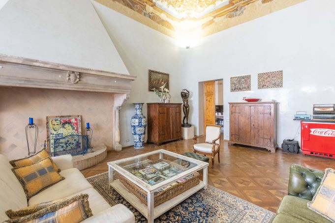 Mansion Bologna yang menampung Leonardo da Vinci untuk dijual