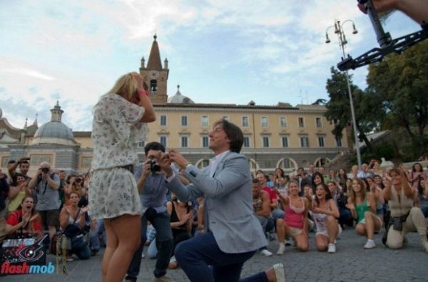 Rome's first flash mob proposal - image 1