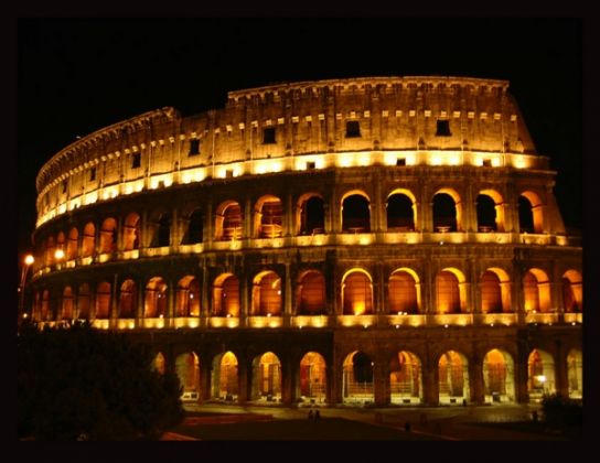 Safety buffer zone around Rome’s Colosseum - image 3