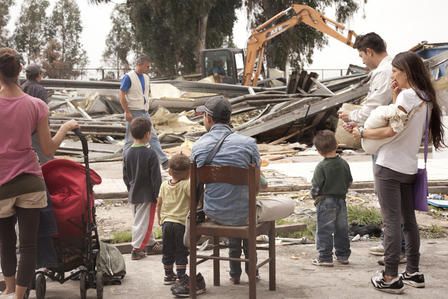 Roma camp dismantled in Rome - image 2