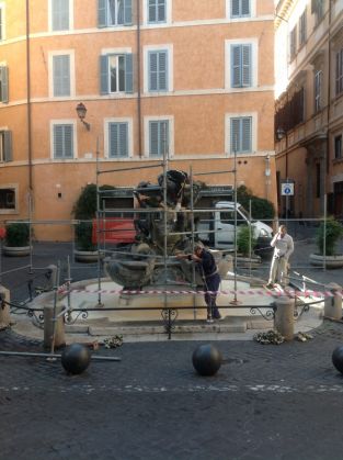 Fontana delle Tartarughe - image 2