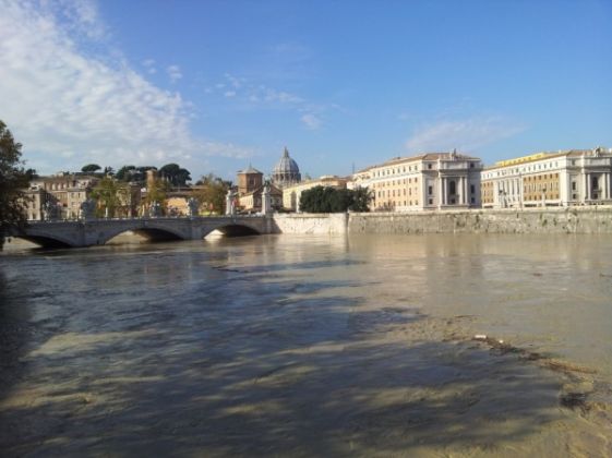 Tiber rises to dangerous level in Rome - image 1