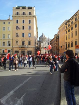 Day of strikes and protests in Rome - image 2