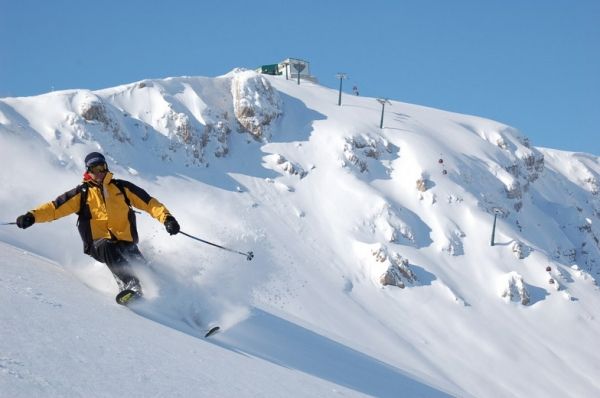 Skiing near Rome - image 4