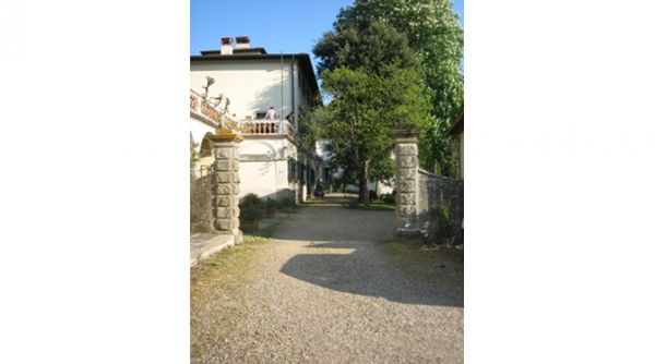 Castelli International School - image 2