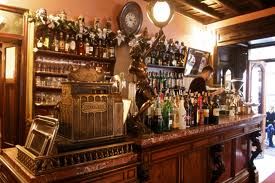 Rome's Bar della Pace faces closure - image 4