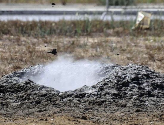 Geysers in Fiumicino - image 3