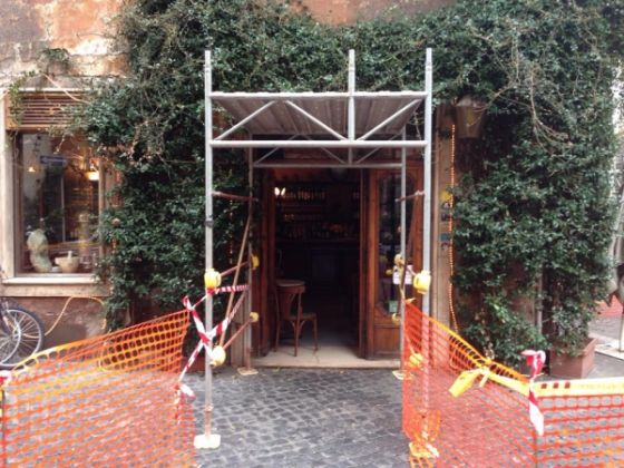 Bar della Pace cordoned off for safety - image 1