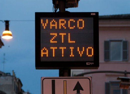 Traffic restrictions in Rome - image 2