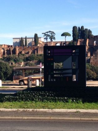 Modern sculpture at Circus Maximus raises eyebrows - image 2