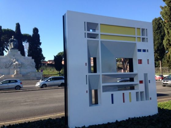 Modern sculpture at Circus Maximus raises eyebrows - image 3