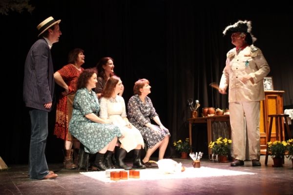 Dancing at Lughnasa - image 1