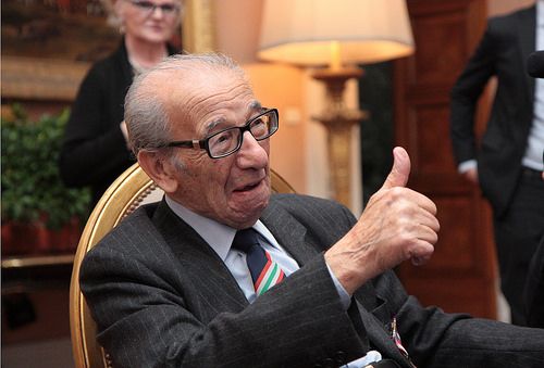 Harry Shindler receives MBE in Rome - image 4