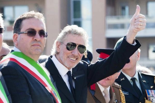 Roger Waters made honorary citizen of Anzio - image 2