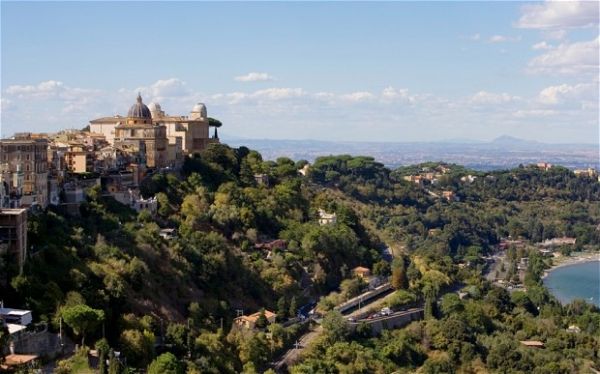 Castel Gandolfo papal gardens open to public - image 4