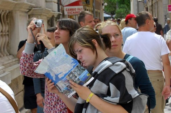 Rome tour guides deal with unusual questions - image 3